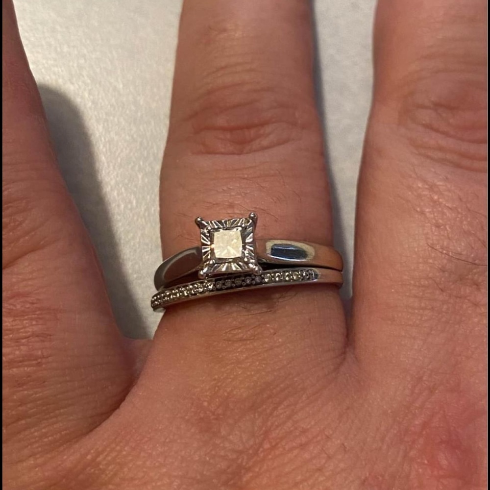 .5 carat diamond ring. 10k white gold. Then the eternity wedding band - Picture 4 of 4